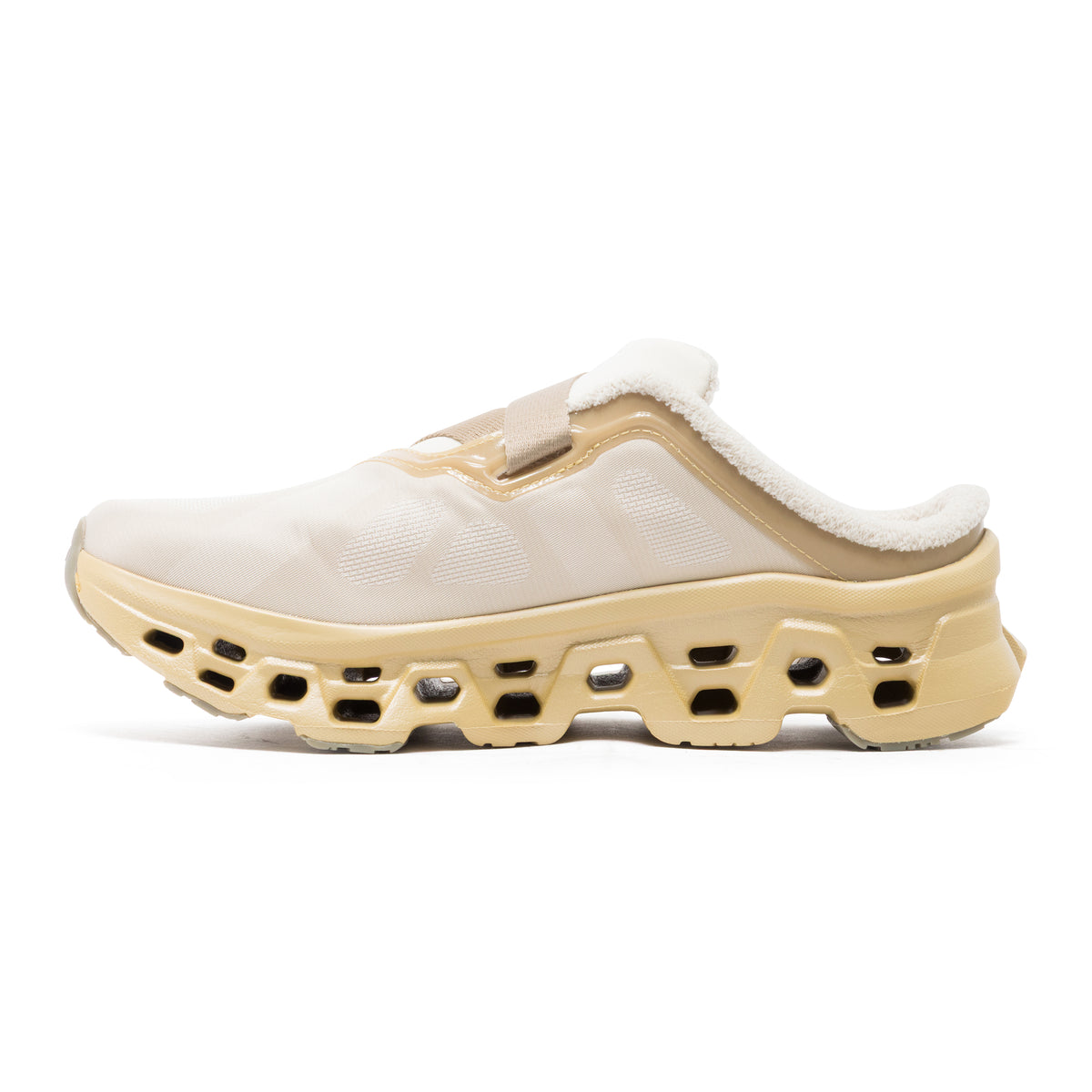 On Running Cloudmonster 3 Mule Loess | Hare