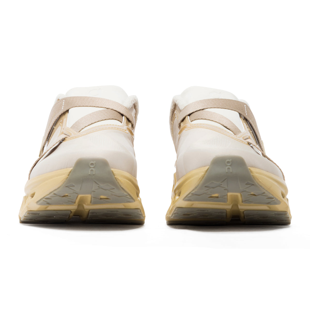 On Running Cloudmonster 3 Mule Loess | Hare