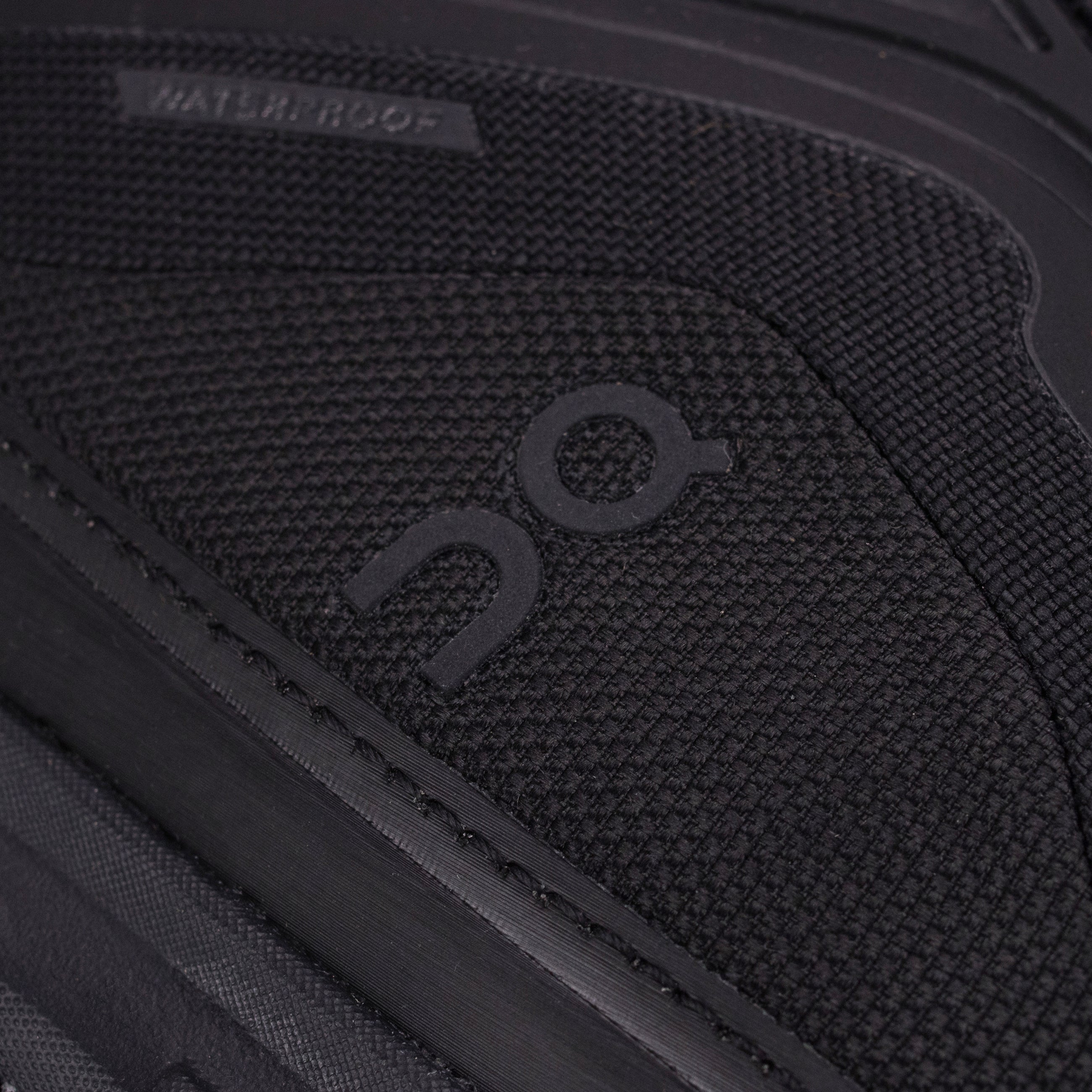 On Running Cloud 6 Geo Wp Black | Black