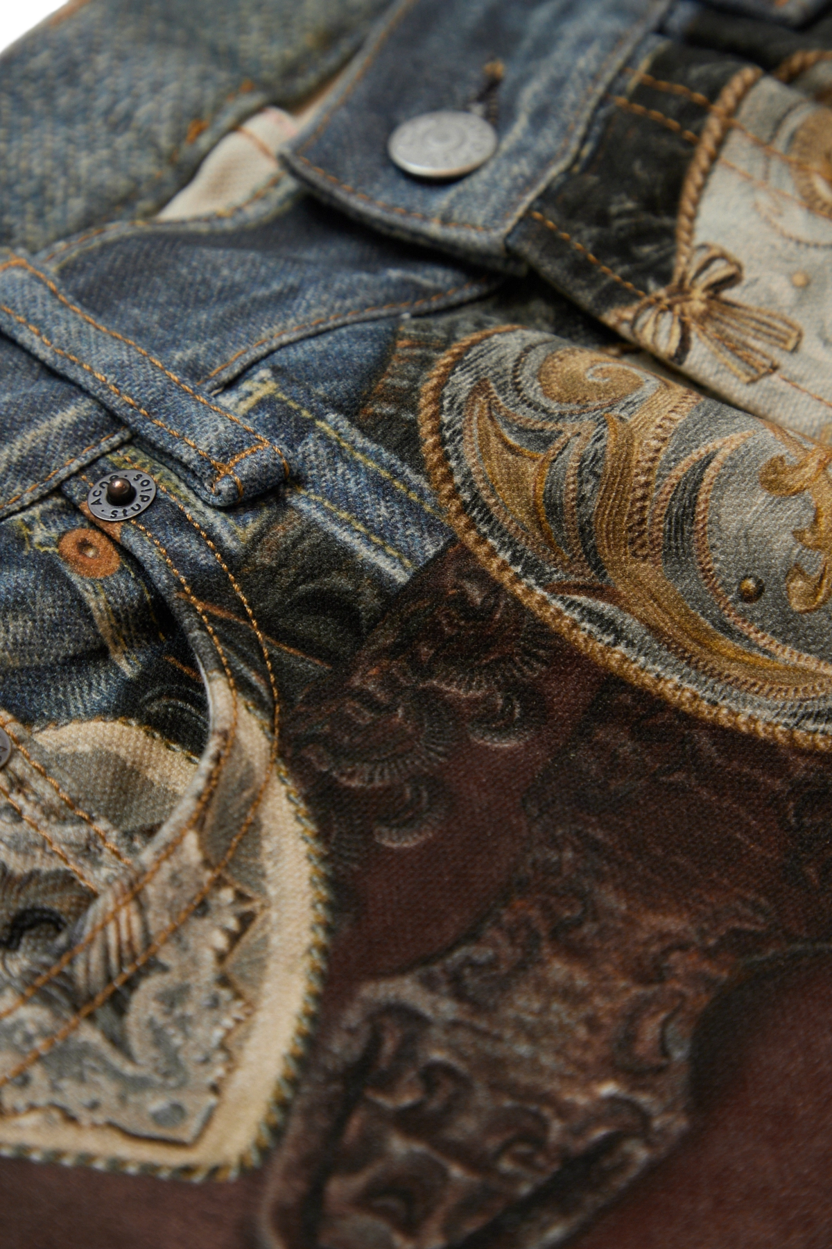 ACNE STUDIOS
2010M HEART BUCKLES TROMPE L'OEIL JEANS BLUE/BLACK Detail