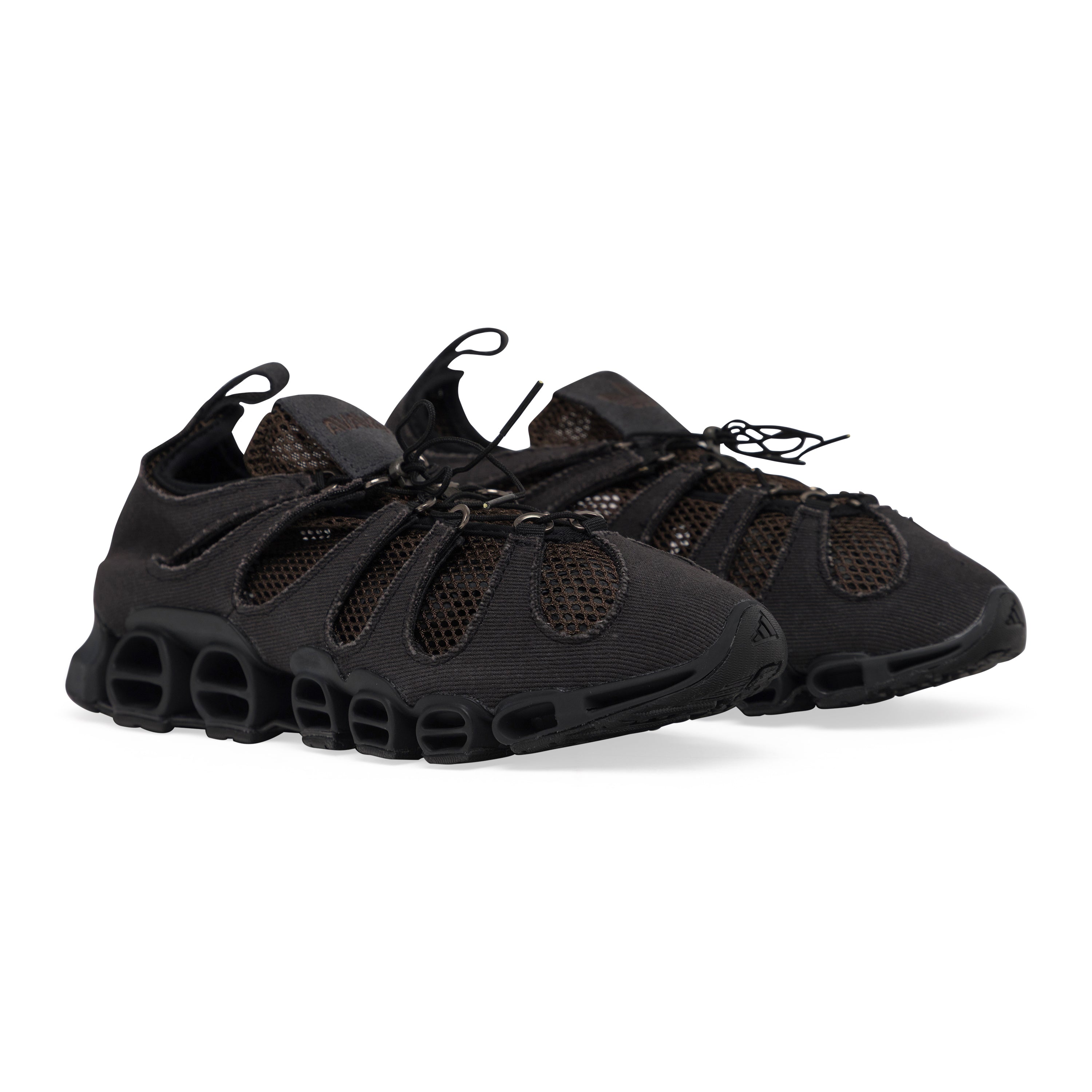 新品レア Avavav ×  Megaride スニーカー 黒 Adidas x AVAVAV Megaride Cutout Canvas Black – ESSXNYC