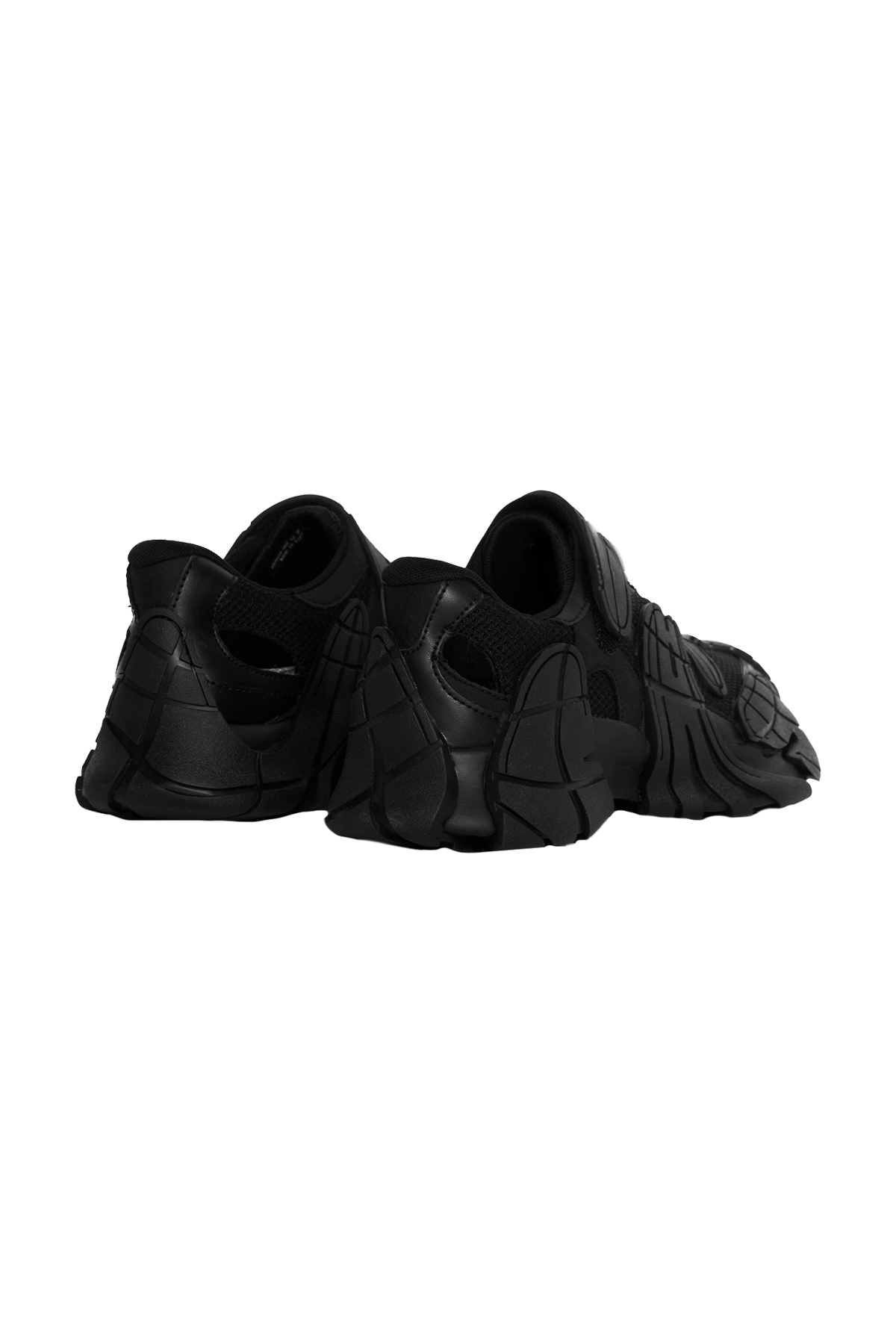 Camper Lab Tormenta Velcro Sneaker Black – ESSXNYC Camper Lab Tormenta Velcro Sneaker Black – ESSXNYC