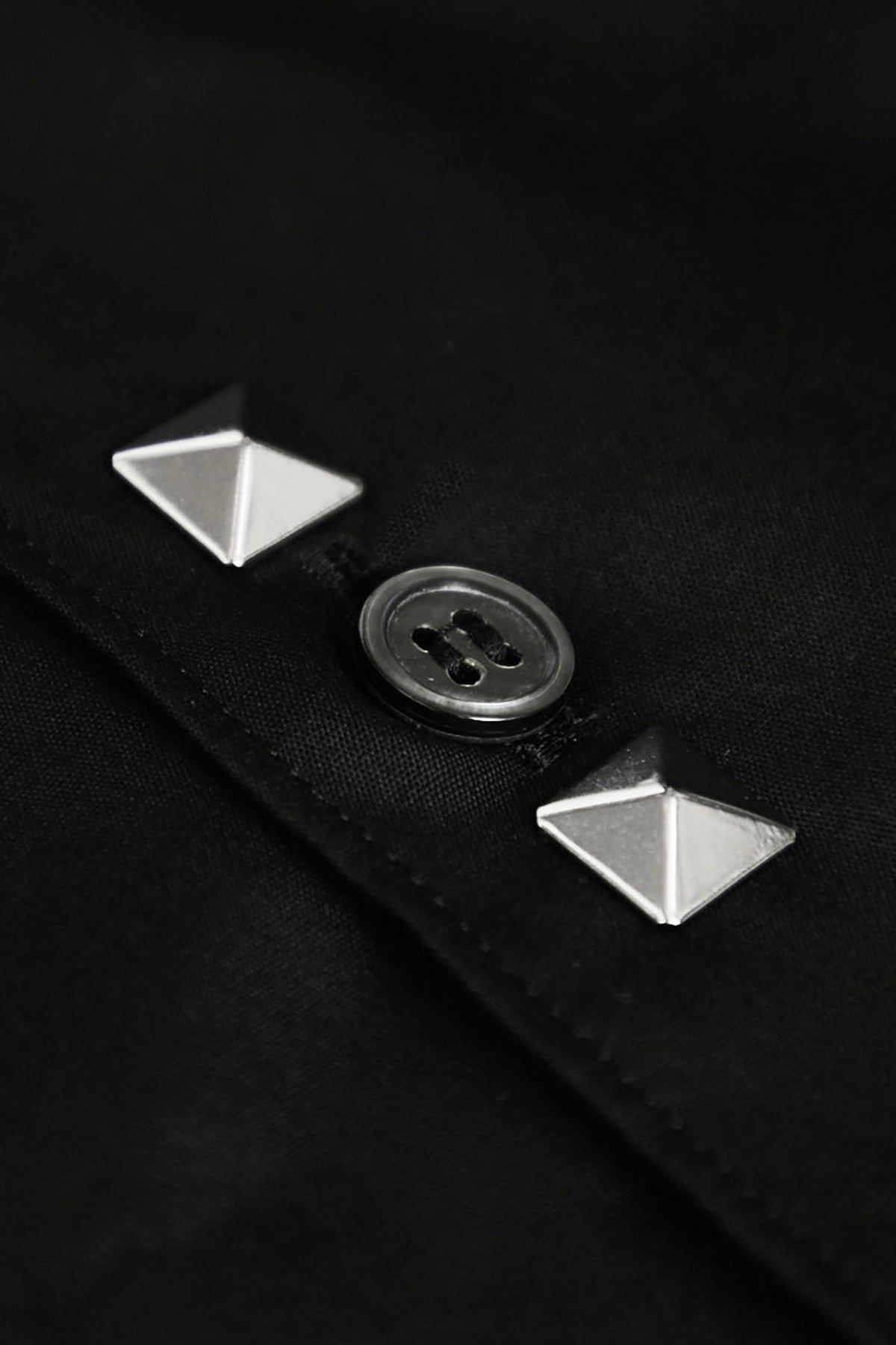 Cdg Black Studded Poplin Shirt 1-Black Detail