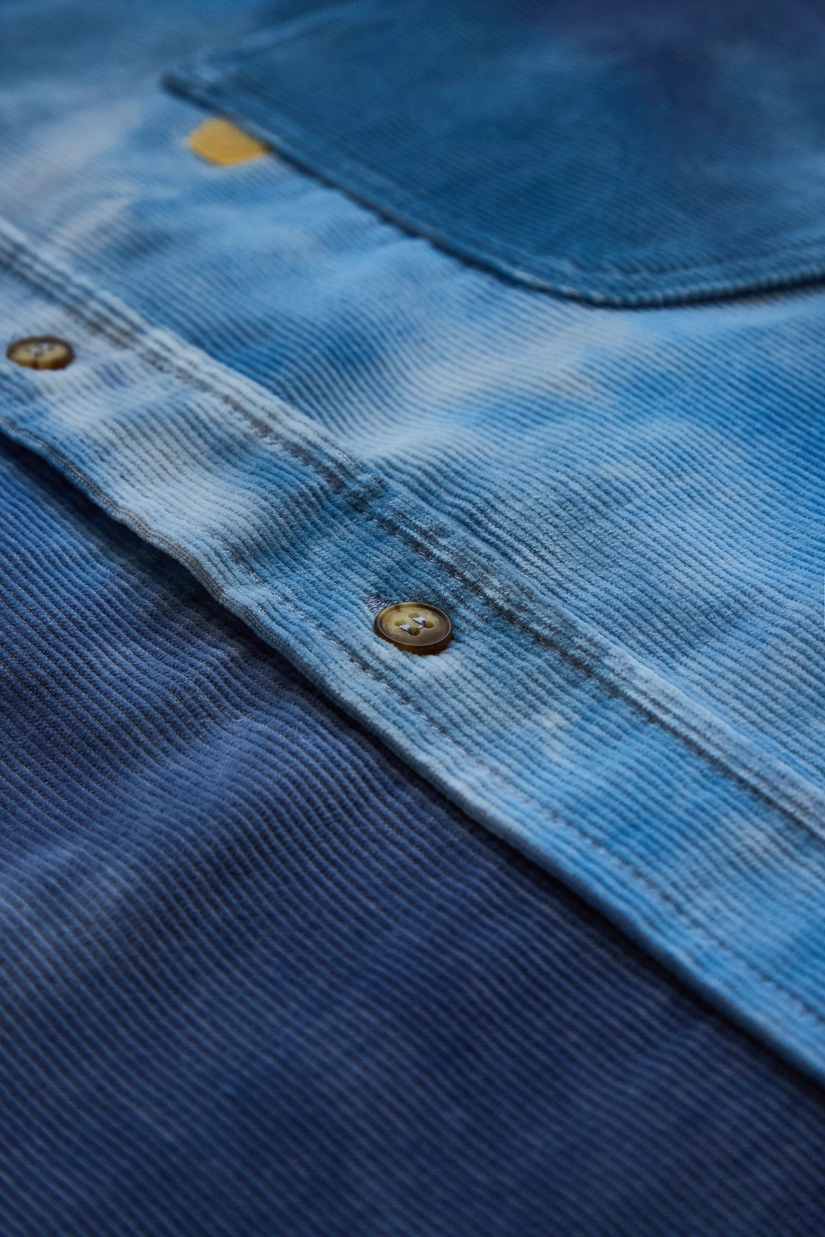 ERL Tie-Dye Corduroy Overshirt Blue – ESSXNYC ERL Tie-Dye Corduroy Overshirt Blue – ESSXNYC