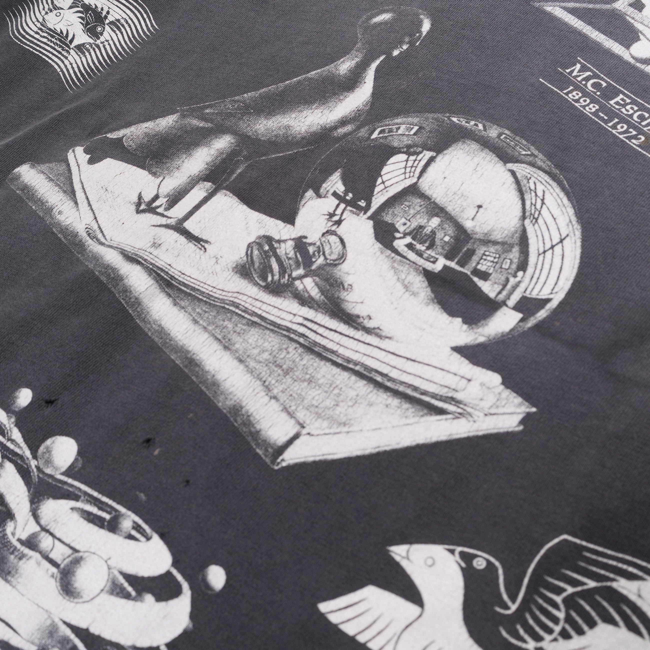 Essx Vintage Mc Escher 1991 T-Shirt — view 2