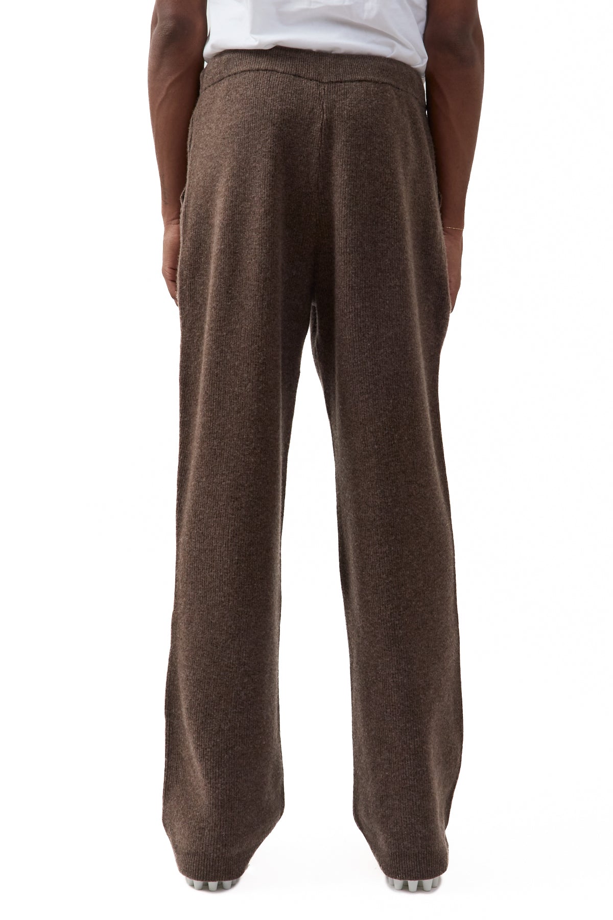 Krost Wool Knit Pants Espresso – ESSXNYC