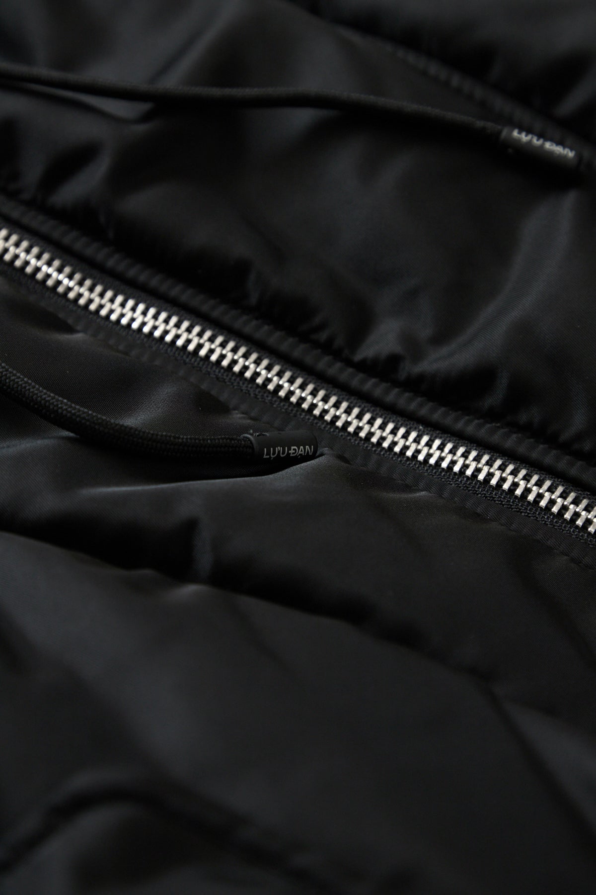 Lu'u Dan Patch Bomber Black – ESSXNYC