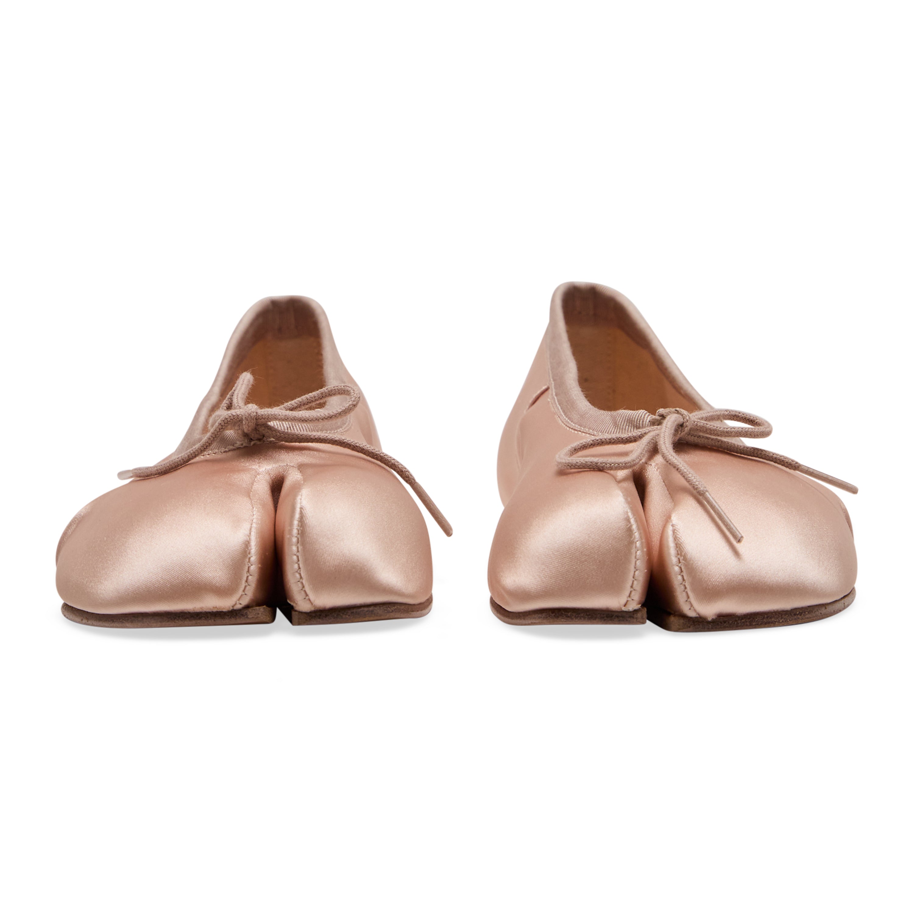 Maison Margiela Satin Tabi Ballerina Almond Peach – ESSXNYC
