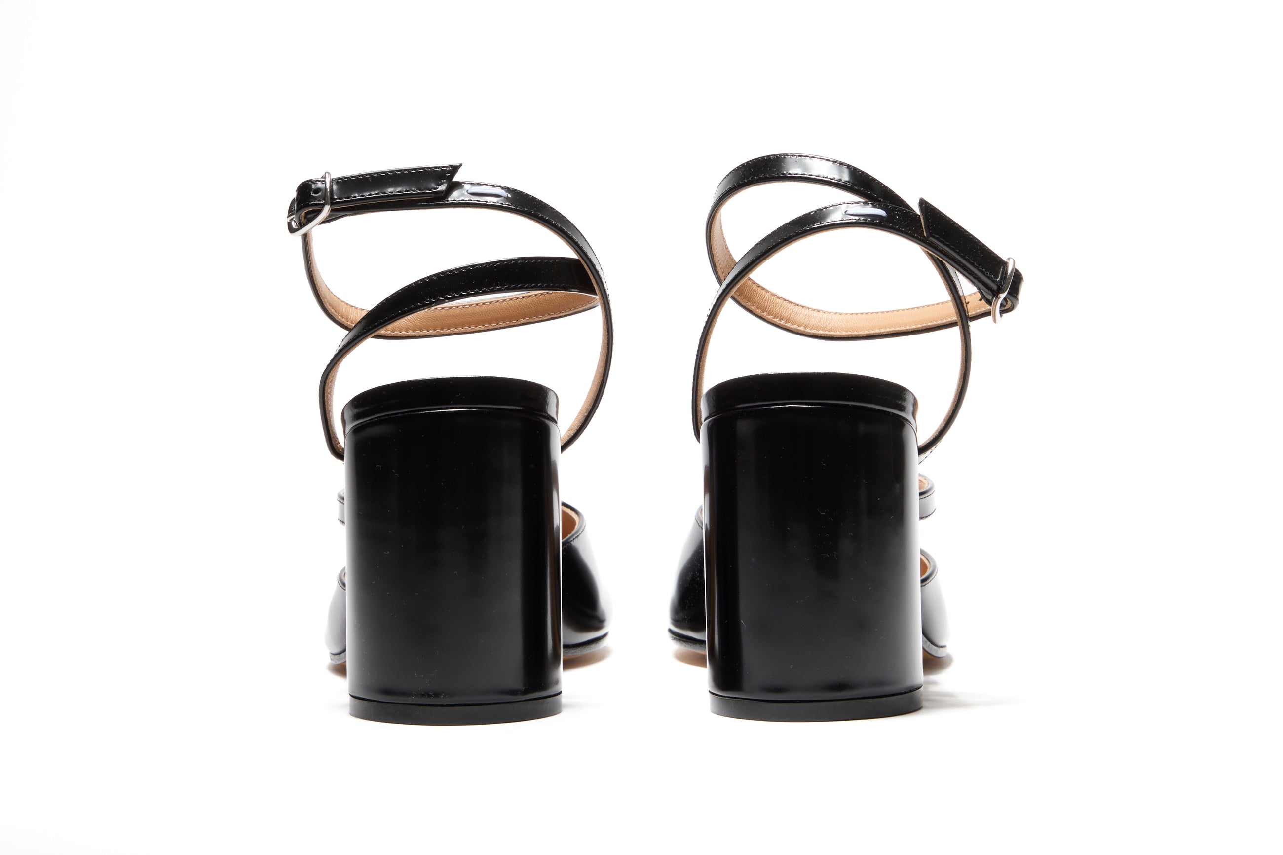 Margiela Brushed Leather Tabi Sandal Pump H80 Black