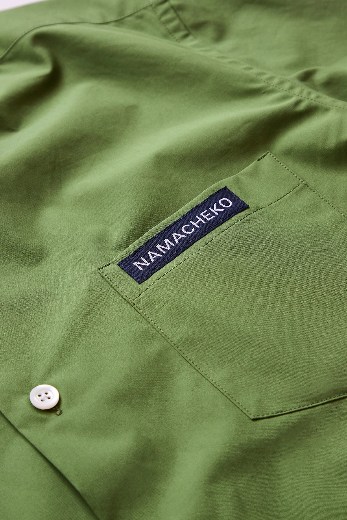 若*葉様 namacheko シャツ Namacheko Short Sleeve Guardia Shirt Green – ESSXNYC