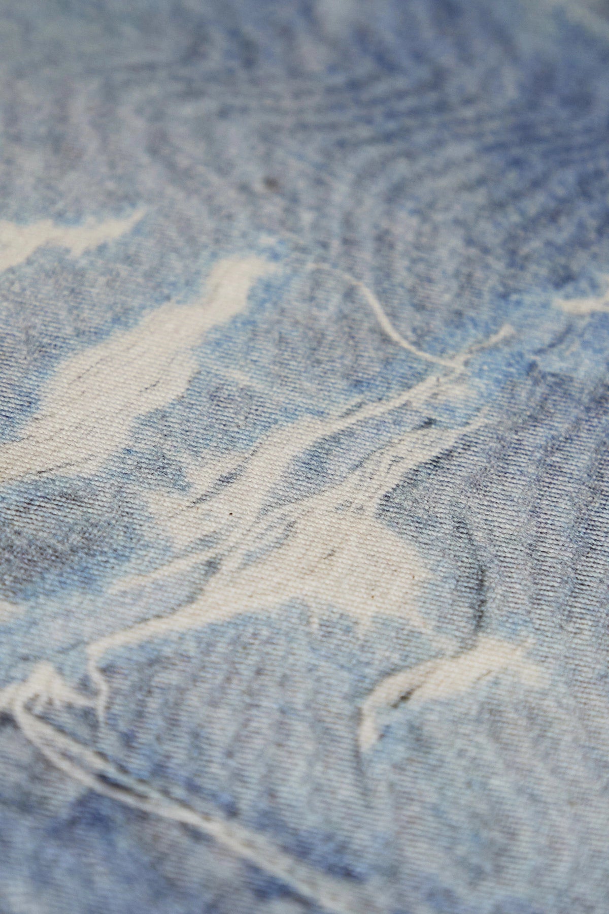 OURLEGACYDIGITALDENIMPRINTTHIRDCUTJEANSBLUEFRONT2ATESSX