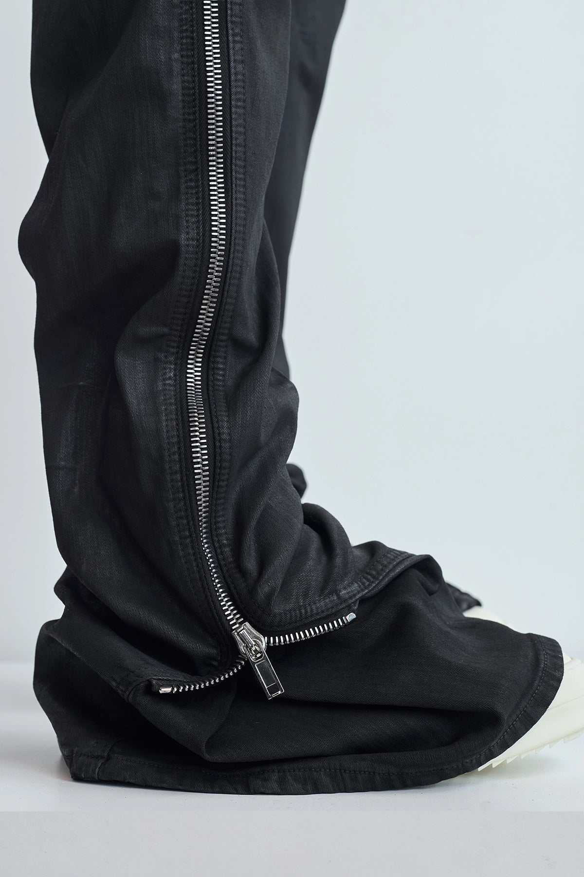 Rick Owens Drkshdw Bolan Banana Jeans With Zips Leg