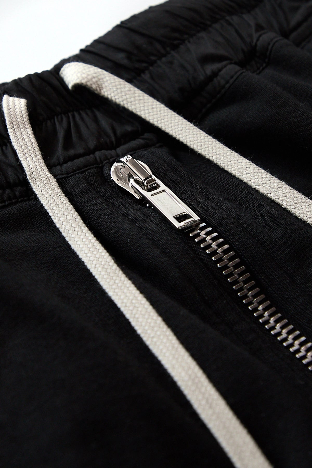 Rick Owens Drkshdw Bauhaus Bela Shorts Detail