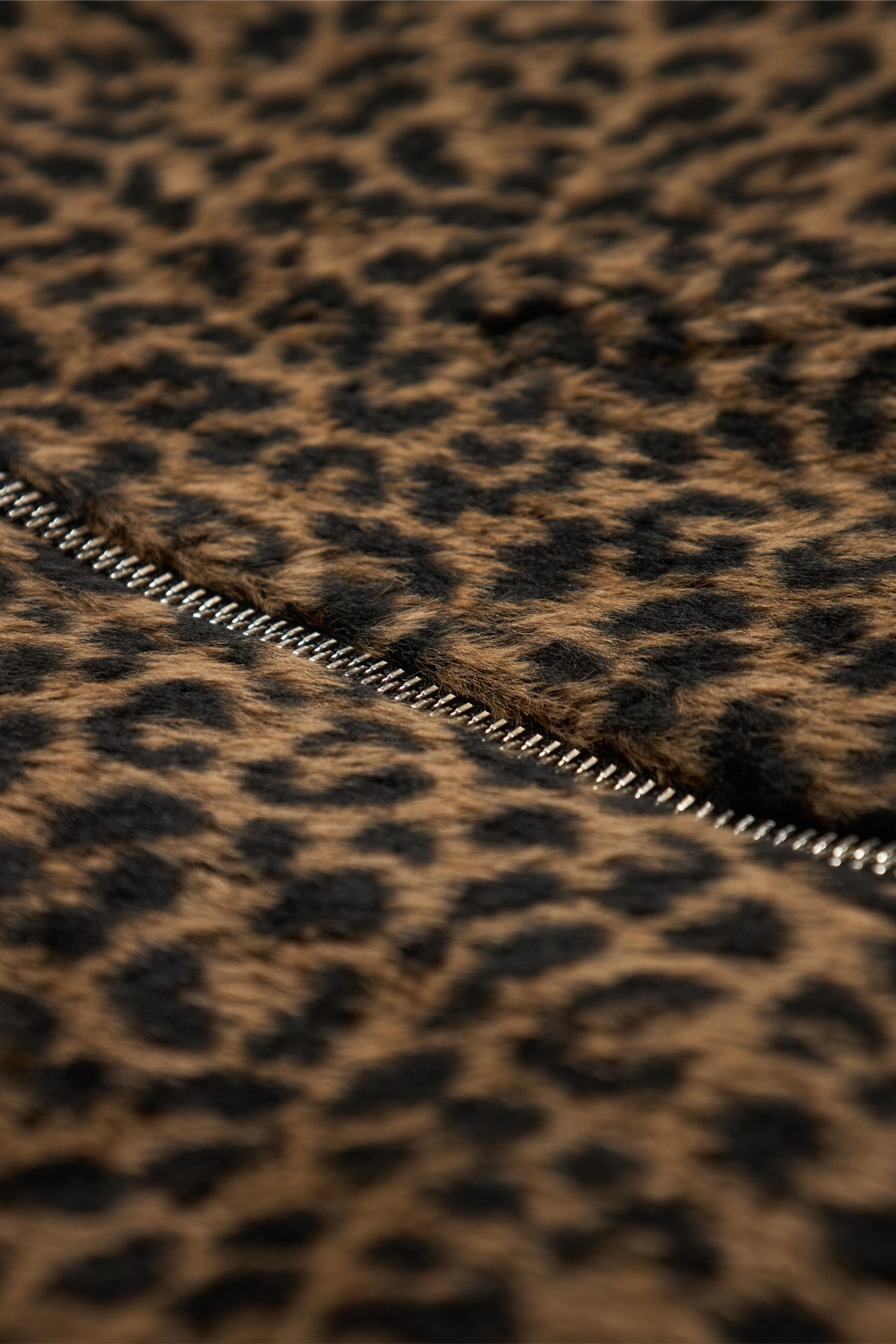 Second Layer The Roller Vest Leopard 2