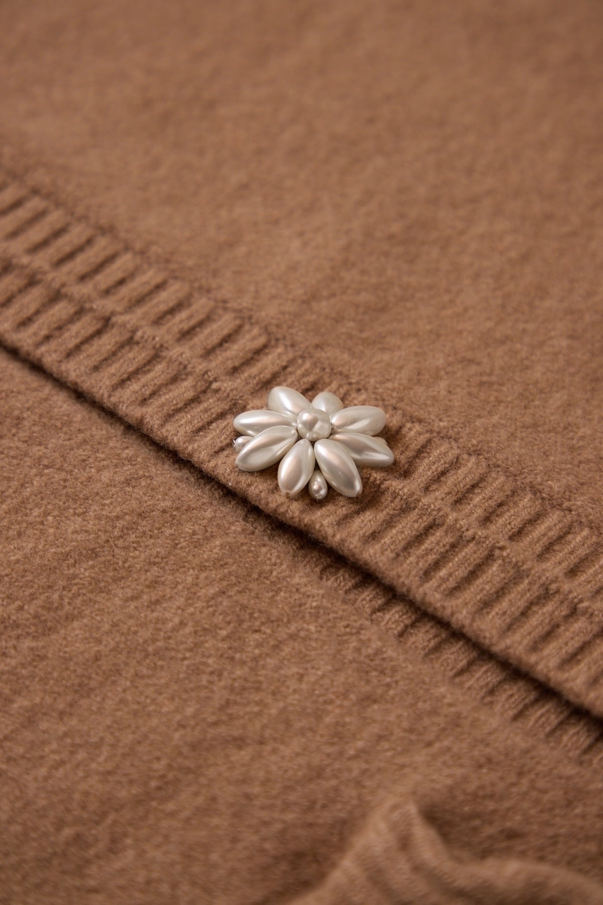 Simone Rocha Knit Vest W/ Pearl Buttons Camel