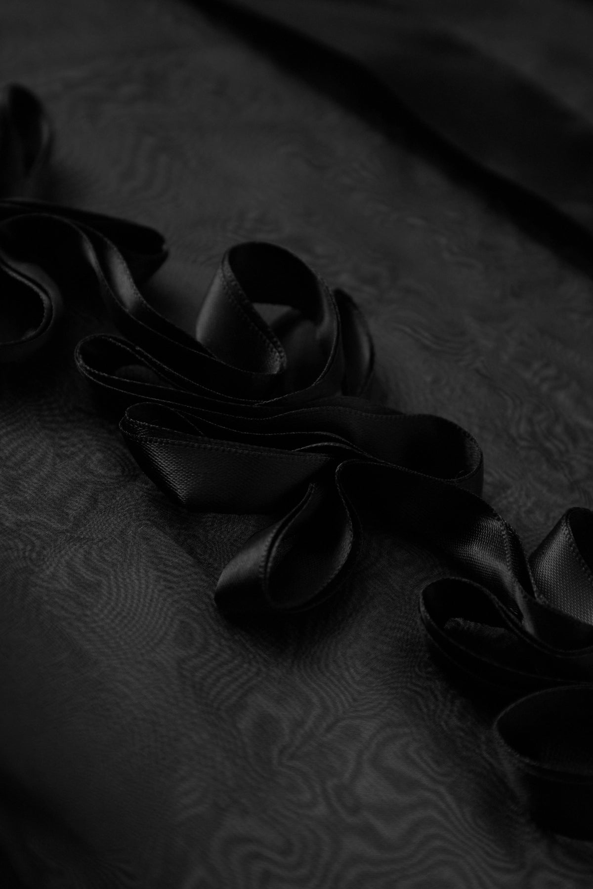 Simone Rocha Sheer Daisy Ribbon Chain Boxy Shirt Black