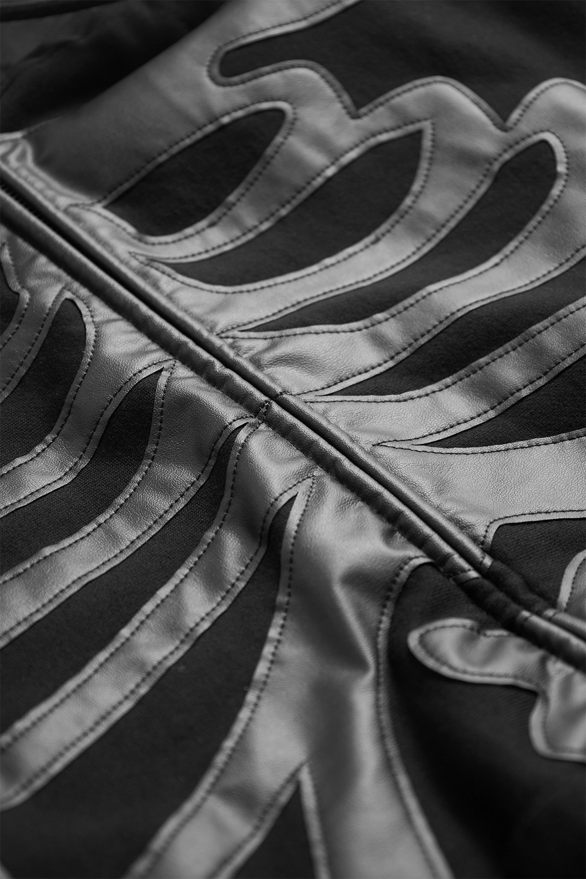 TAKAHIROMIYASHITA TheSoloist. Full Zip Hoodie Black x Black Bone TAKAHIROMIYASHITA TheSoloist. Full Zip Hoodie Black x Black Bone
