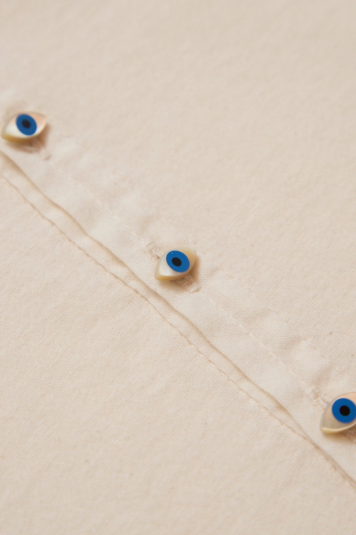 Undercover Eye Henley Cream