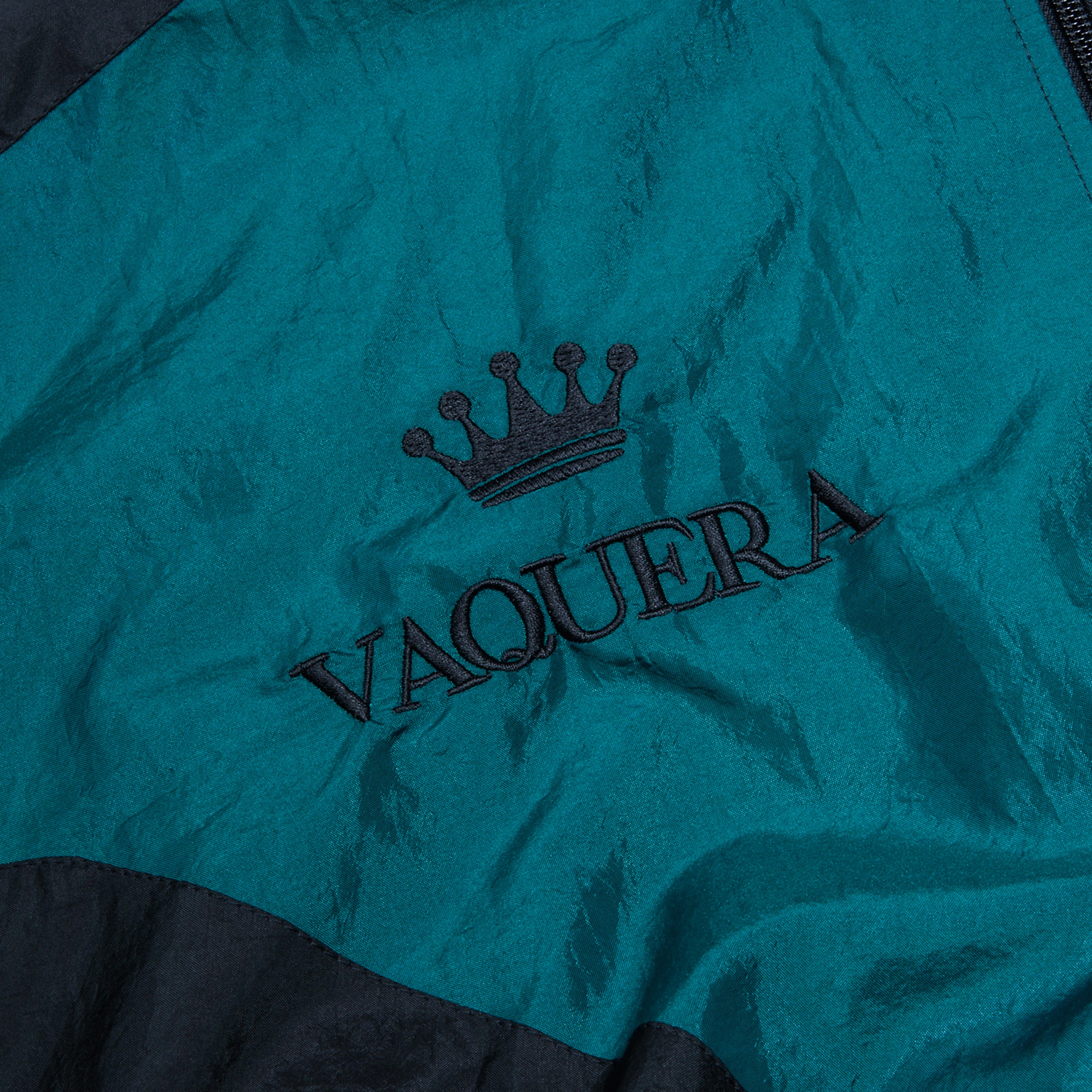 VAQUERAスローガンジャケット Vaquera Windbreaker Green – ESSXNYC