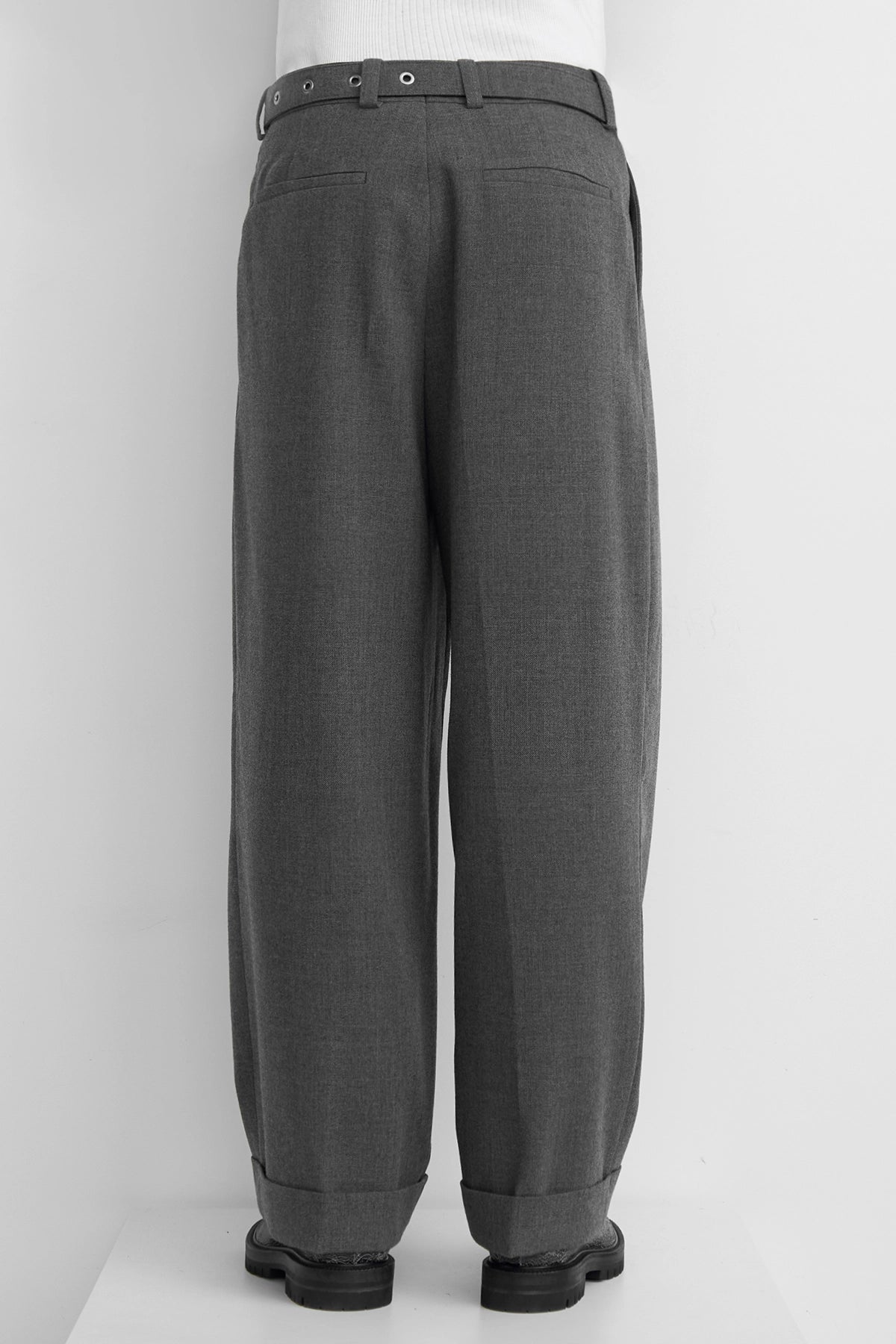 Jil Sander Wool Canvas Belted Trousers Volcanic Glass – ESSXNYC Jil Sander Wool Canvas Belted Trousers Volcanic Glass – ESSXNYC