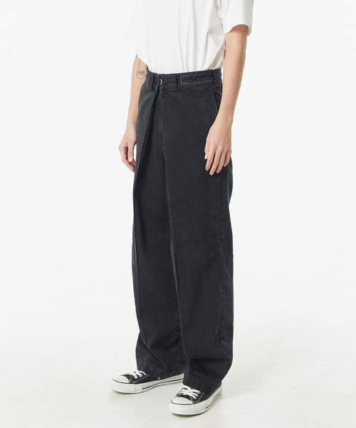 Kuro Big Tuck Denim Trouser – ESSXNYC