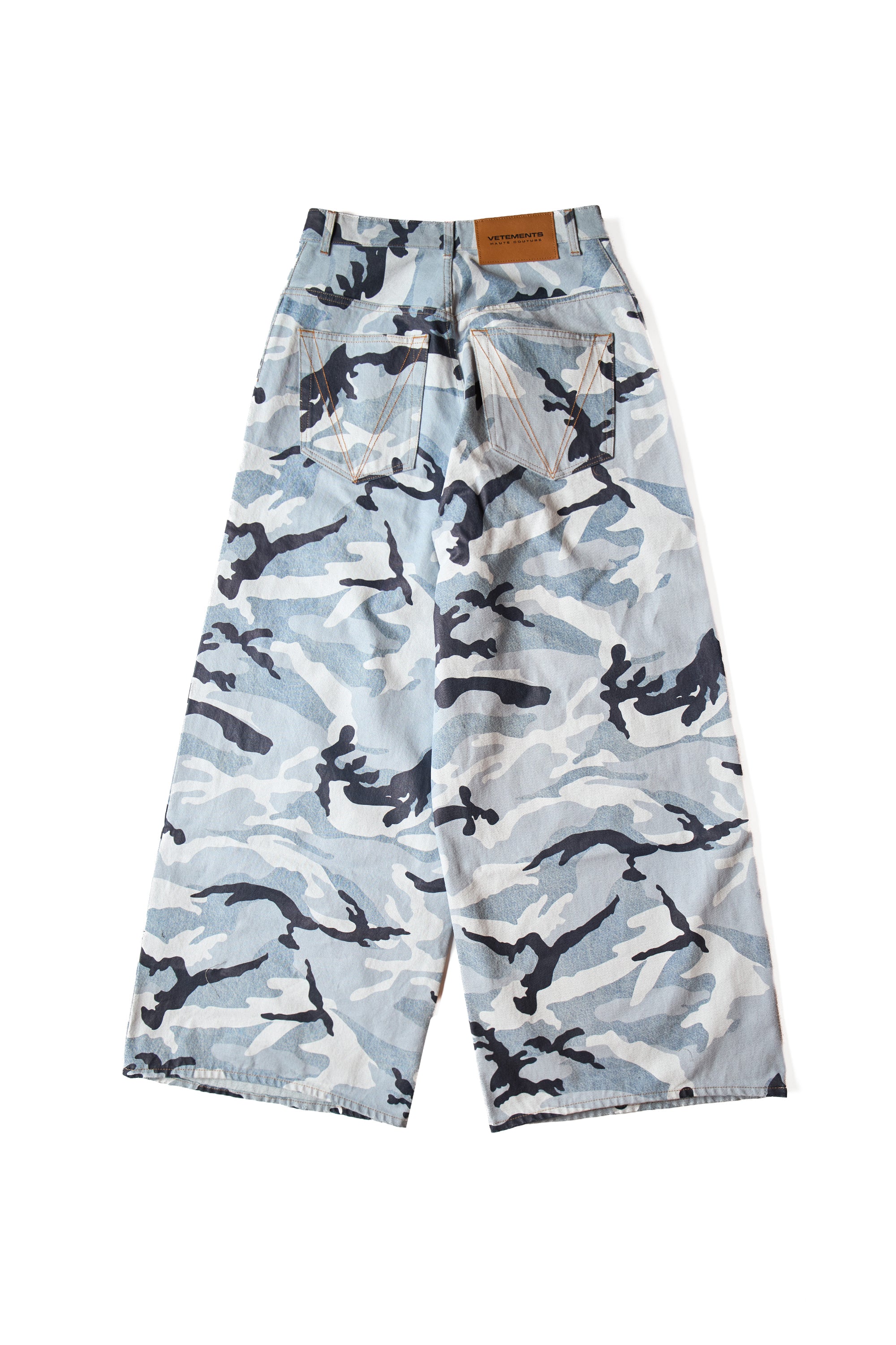 Vetements Camo Big Shape Jeans 12502